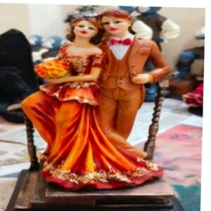 POLY RESIN WEDDING COUPLE
