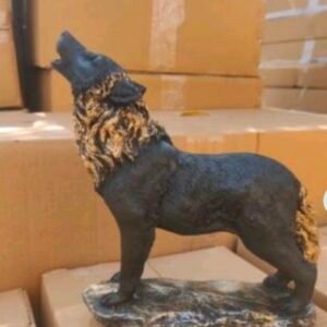 POLYRESIN WOLF